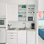 Apartmán Tropical Scandinavian 5-bed Aparts By The Airport Martinlaakso *