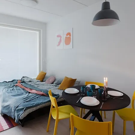 Tropical Scandinavian 5-bed Aparts By The Airport Martinlaakso Βάνταα