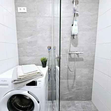 Διαμέρισμα Tropical Scandinavian 5-bed Aparts By The Airport Martinlaakso